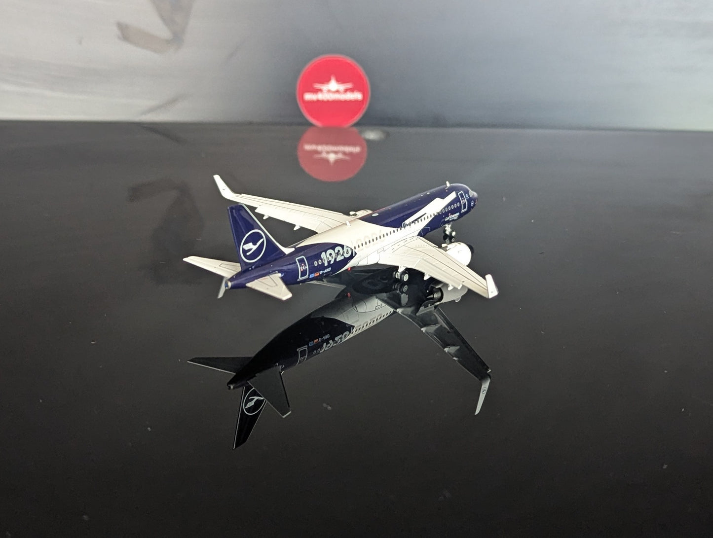 1:400 Lufthansa A320neo D-AIND HX Models Flaps Down*