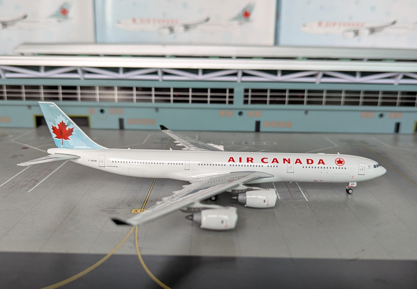 1:400 Air Canada A340-500 Phoenix Models