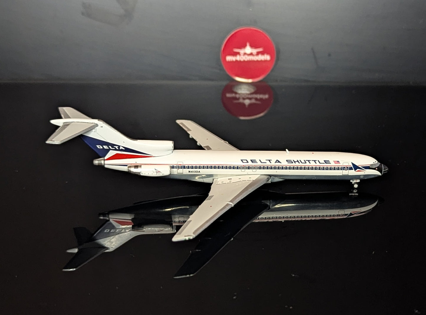 1:400 Delta Air Lines B727-200 “Delta Shuttle” Gemini Jets