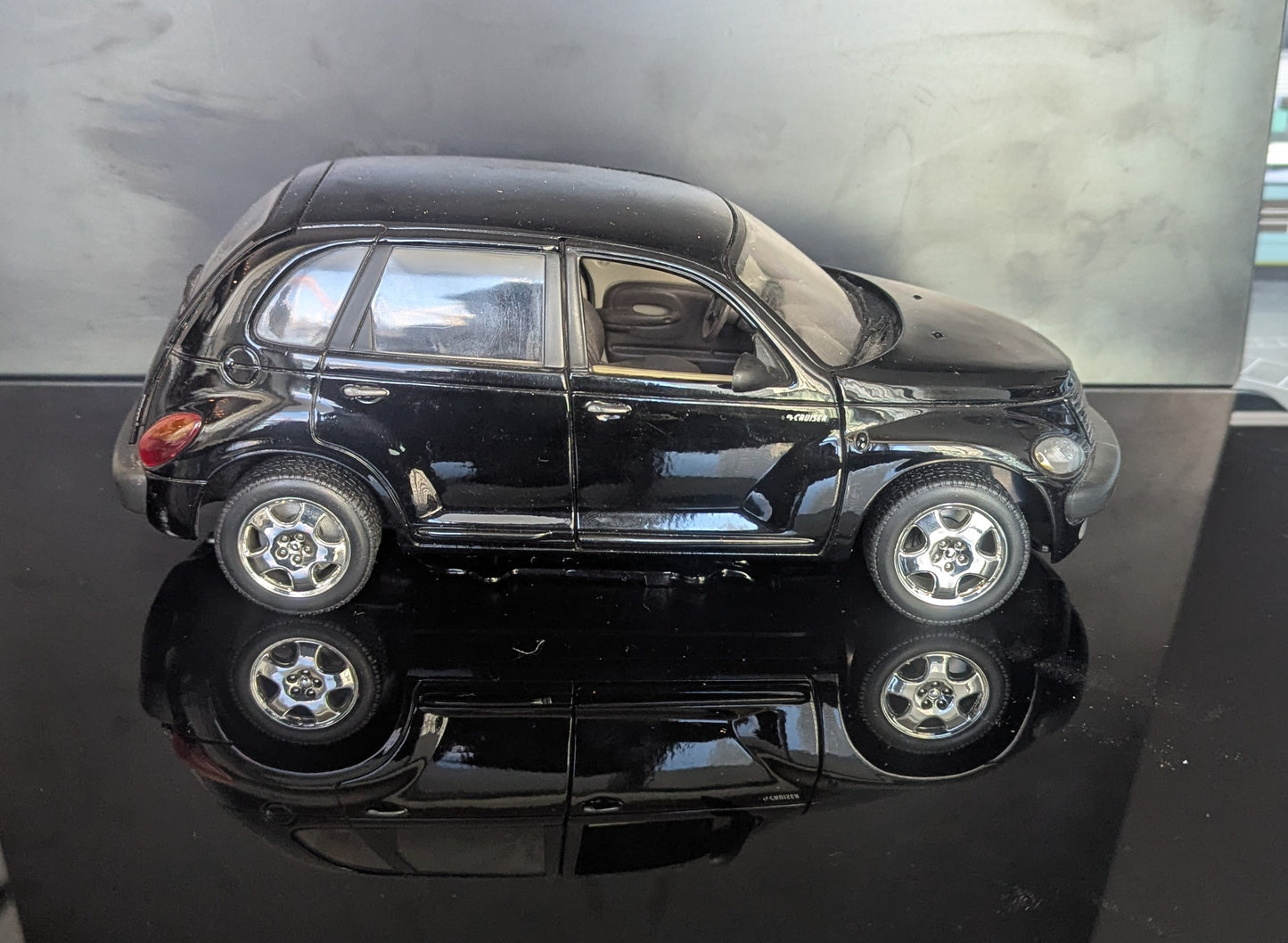 1/18 Chrysler PT Cruiser Maisto No Box* -Diecast Model Car