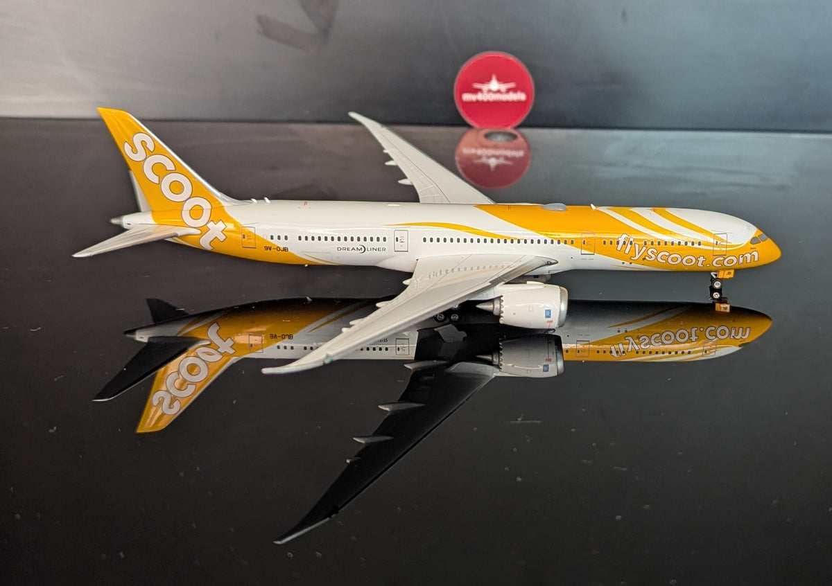 1:400 Scoot B787-9 Dreamliner Phoenix Models