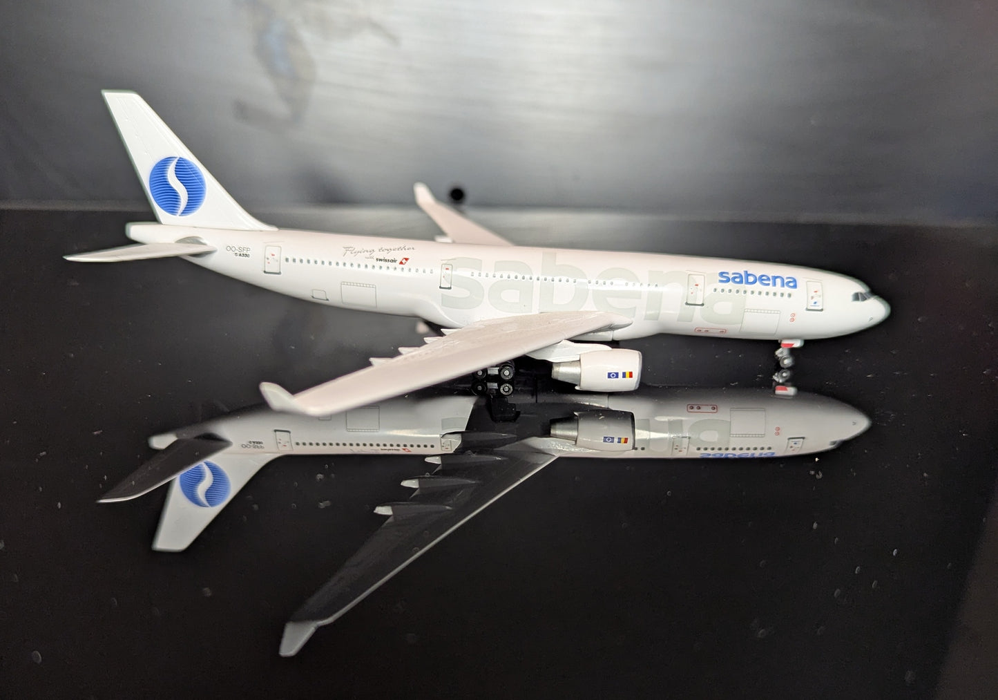 1:400 Sabena A330-200 Dragon Wings
