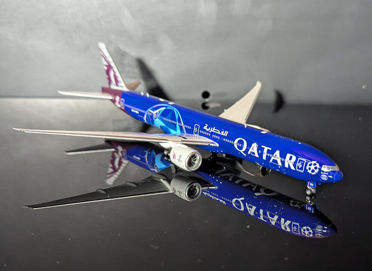 1:400 Qatar Airways B777-300ER “Champions League” Phoenix Models