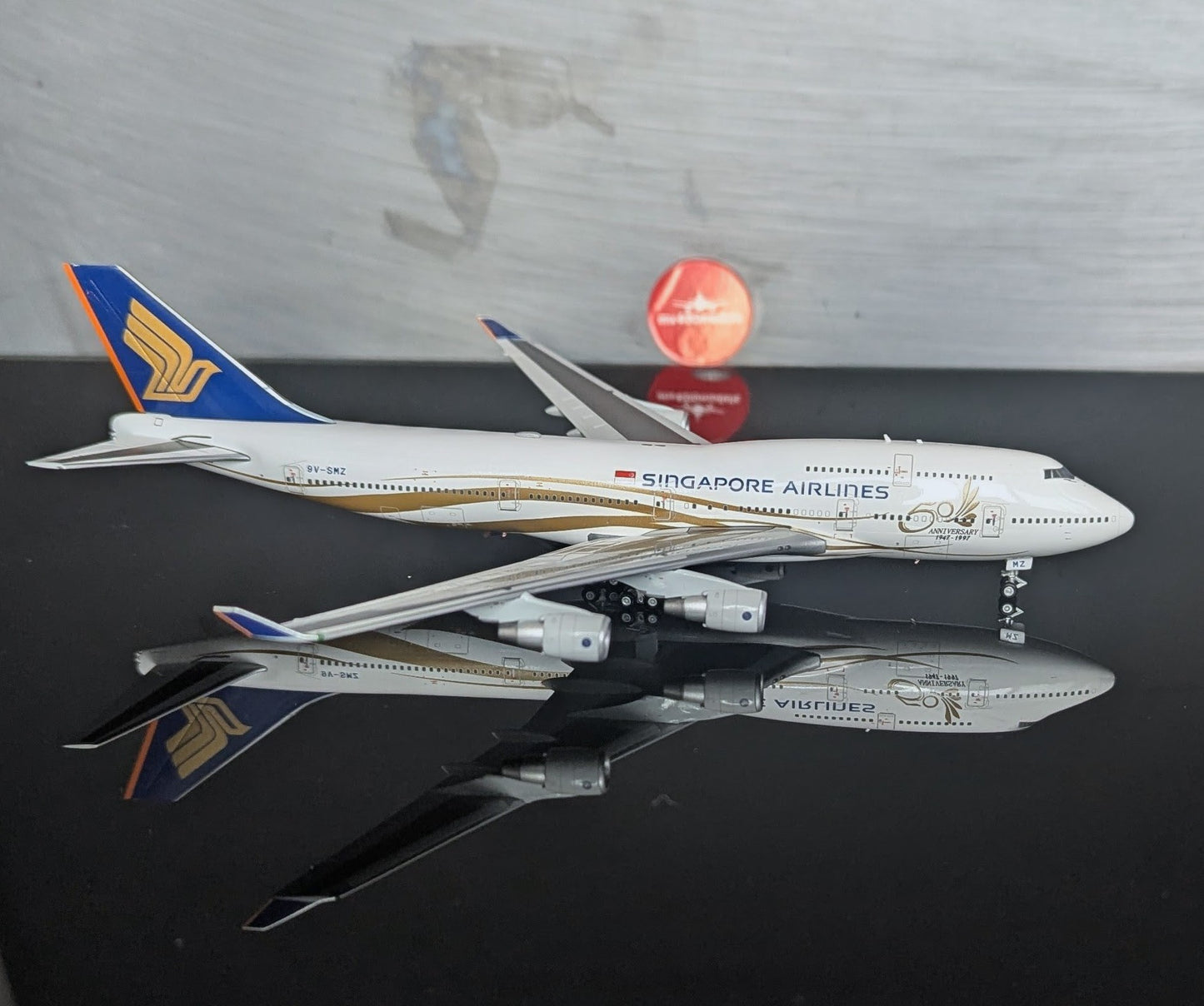 1:400 Singapore Airlines B747-400 "50th Anniversary" YY Wings