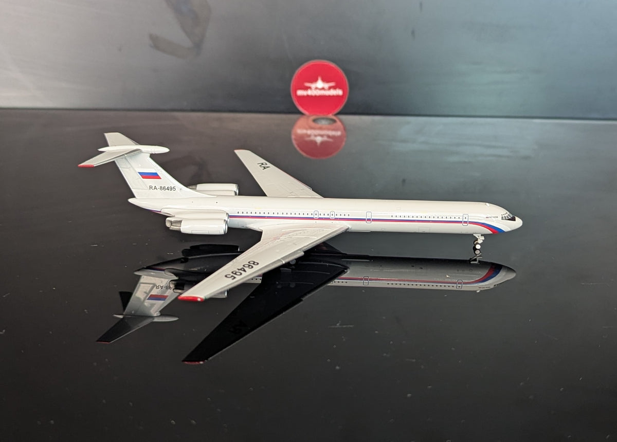 1:400 Rossiya IL-62M Phoenix Models