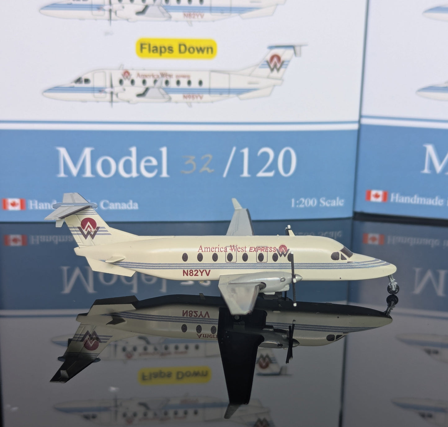 1:200 America West Express Beechcraft 1900D 3D Design Deck