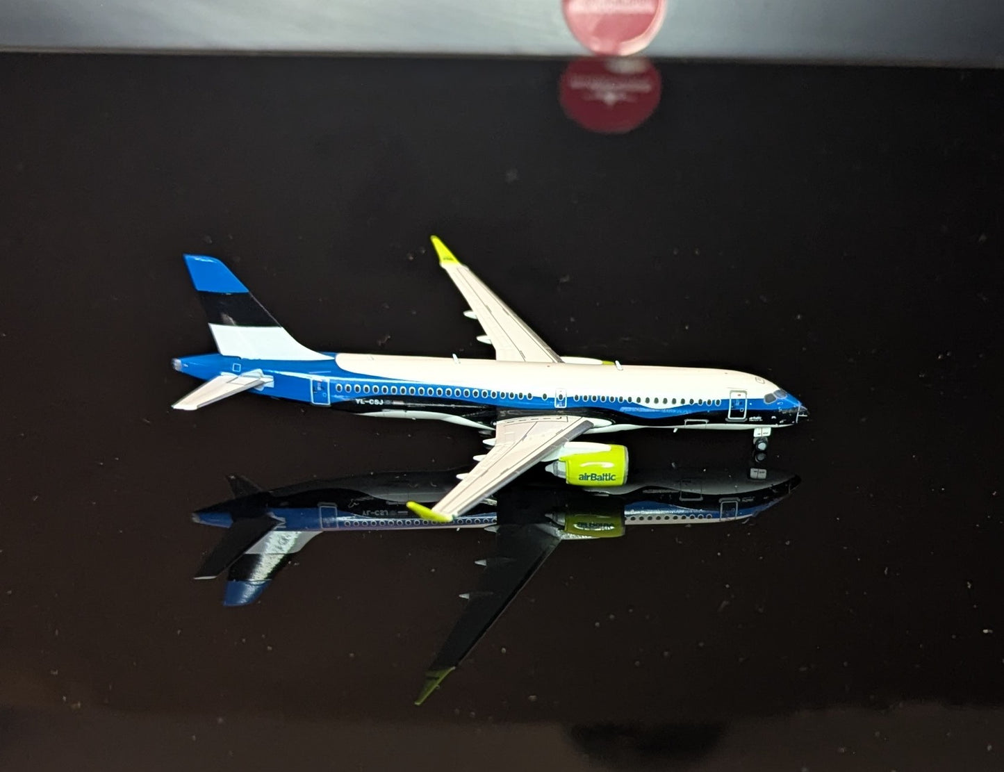 1:400 Air Baltic A220-300 JC Wings