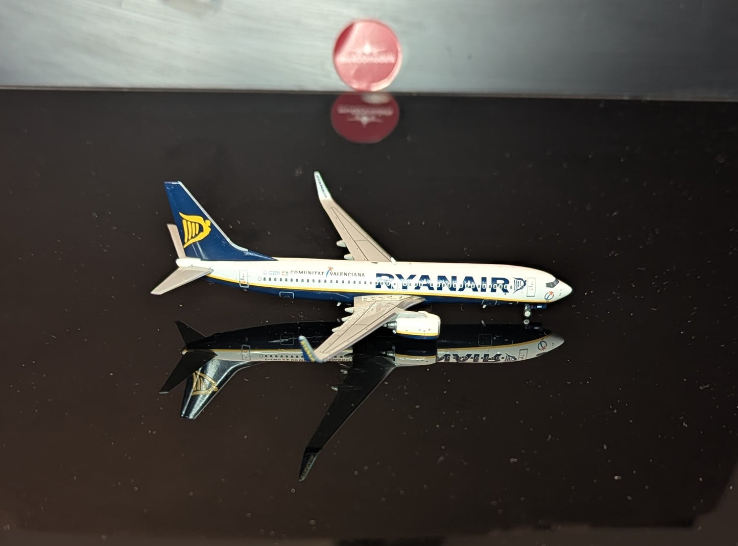 1:400 Ryanair B737-800 JC Wings