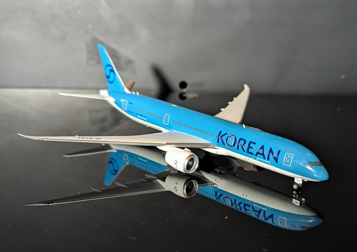 1:400 Korean Air B787-9 Dreamliner Phoenix Models