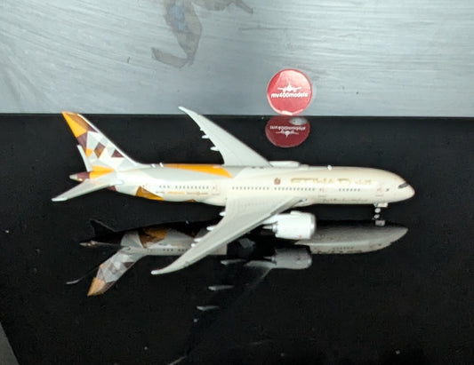1:400 Etihad Airways B787-8 Dreamliner Phoenix Models