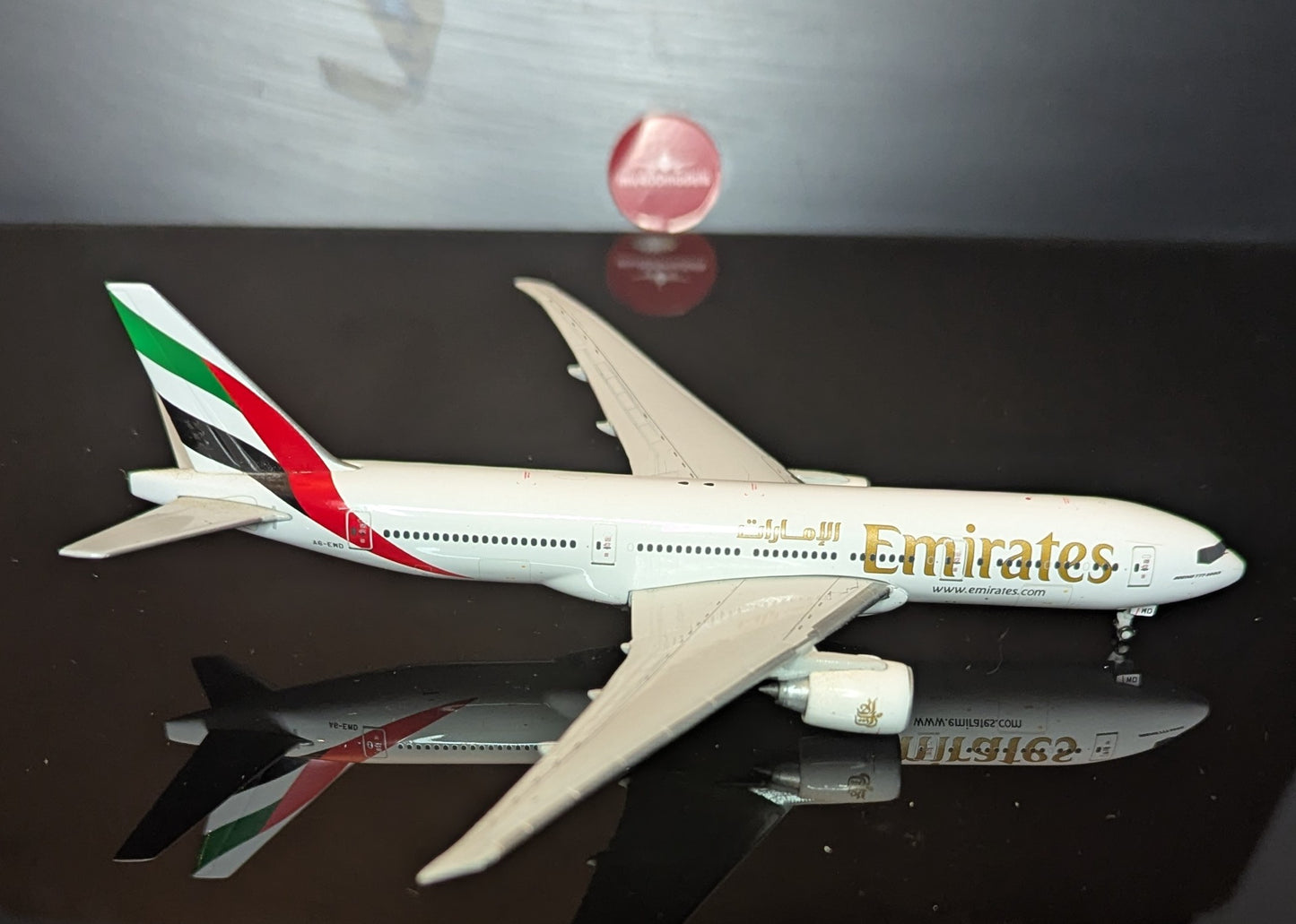 1:400 Emirates B777-200LR Gemini Jets