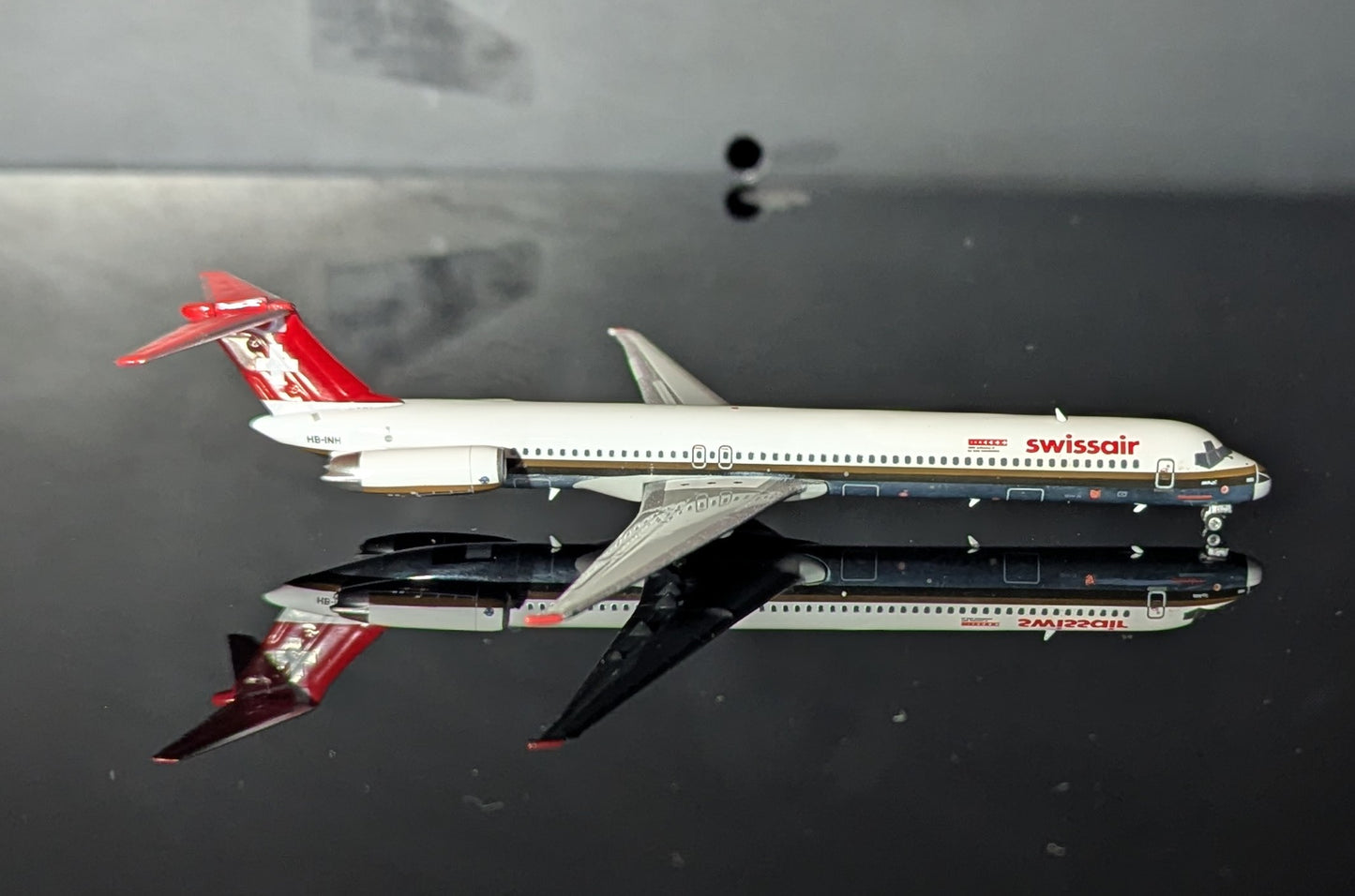 1:400 Swissair MD-81 HB-INH Phoenix Models