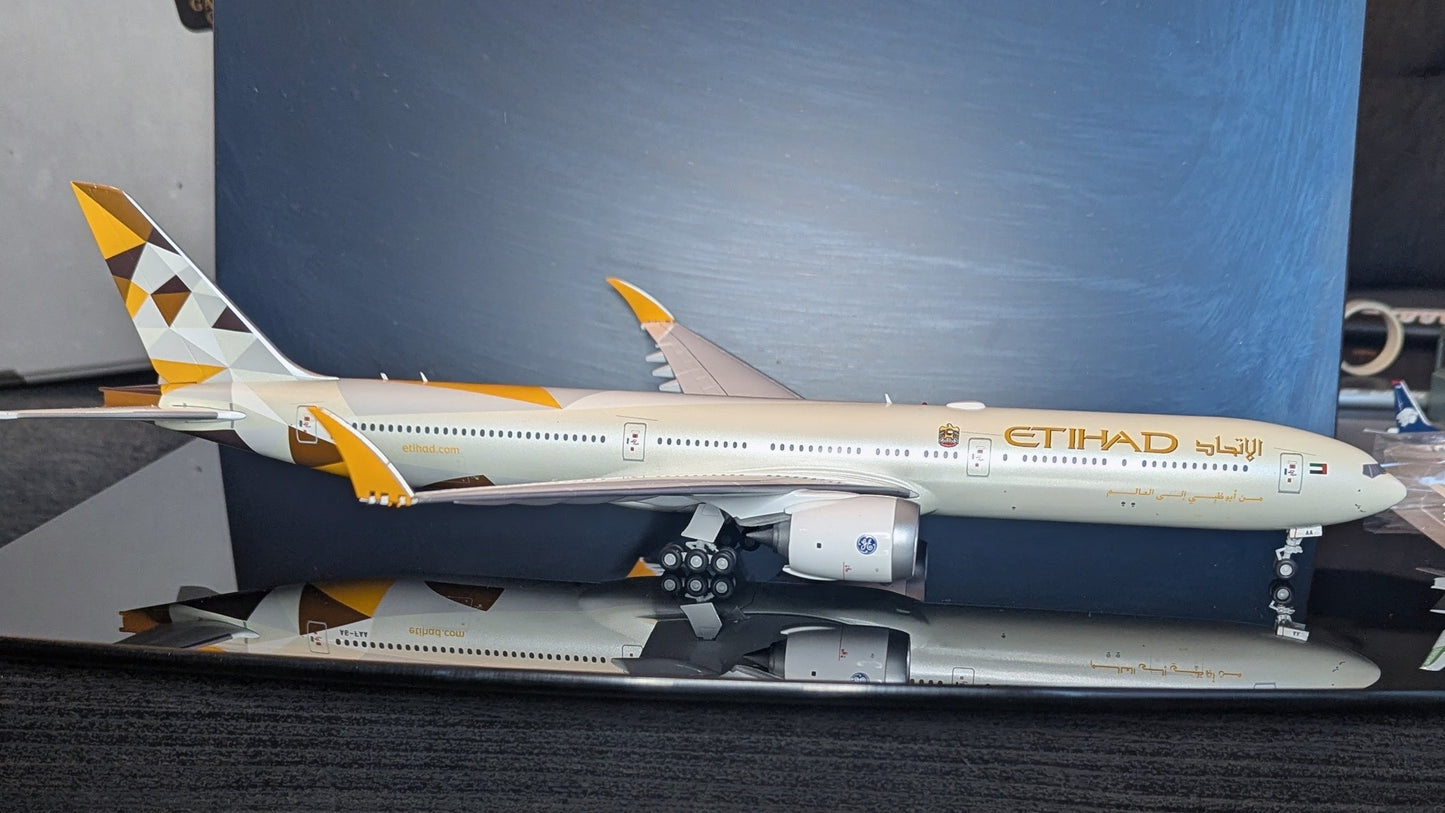 1:200 Etihad Airways B777-9 Gemini200