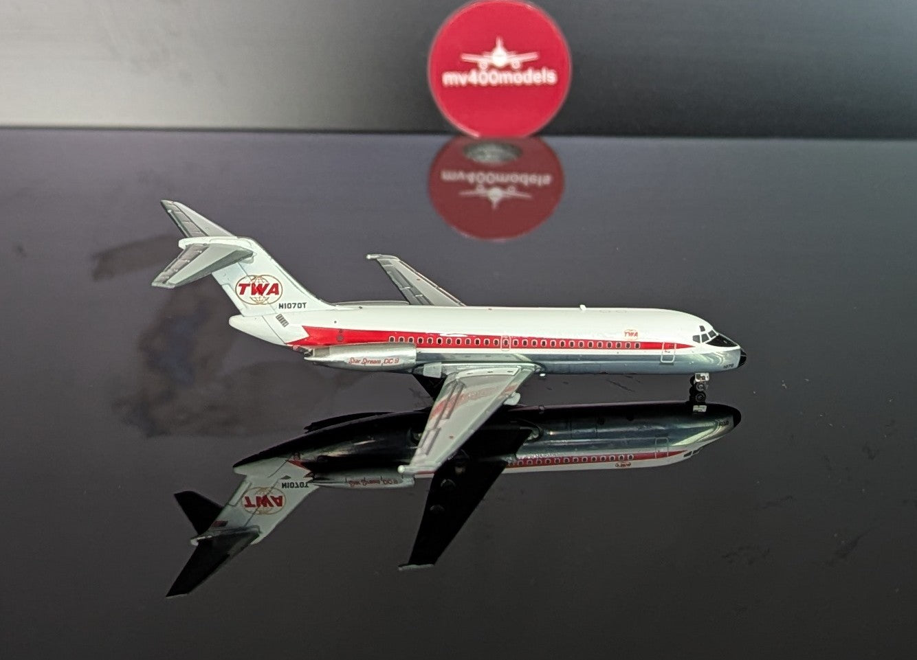 1:400 Trans World Airlines DC-9-15 N1070T V1:400 Models