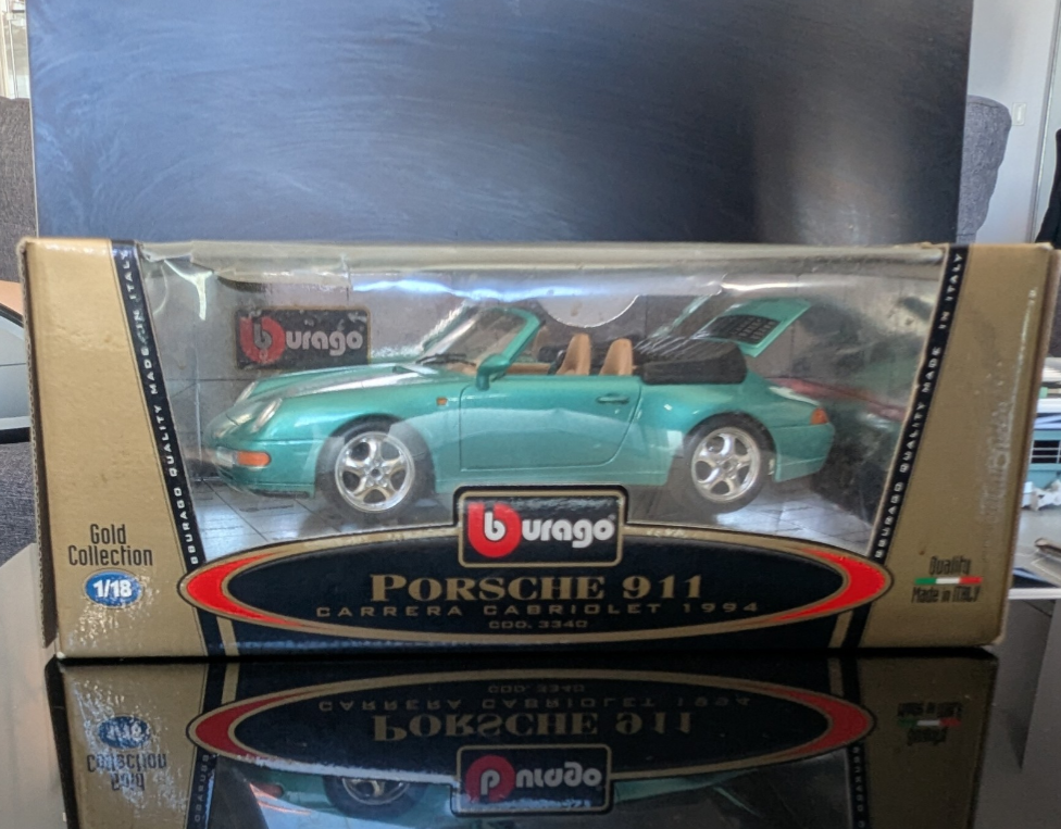 1/18 1994 Porsche 911 Carrera Cabriolet Burago -Diecast Model Car