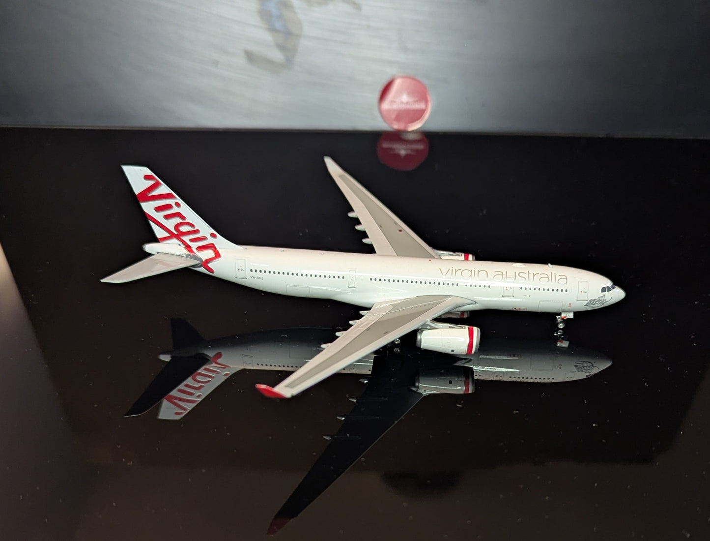 1:400 Virgin Australia A330-200 Phoenix Models