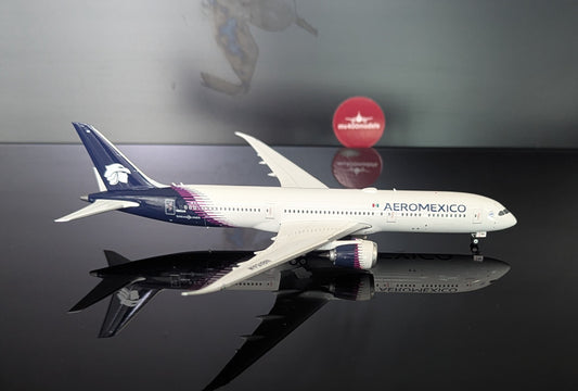 1:400 Aero Mexico B787-9 Dreamliner Phoenix Models