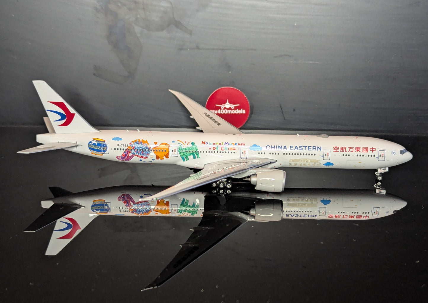1:400 China Eastern Airlines B777-300ER B-7882 Phoenix Models