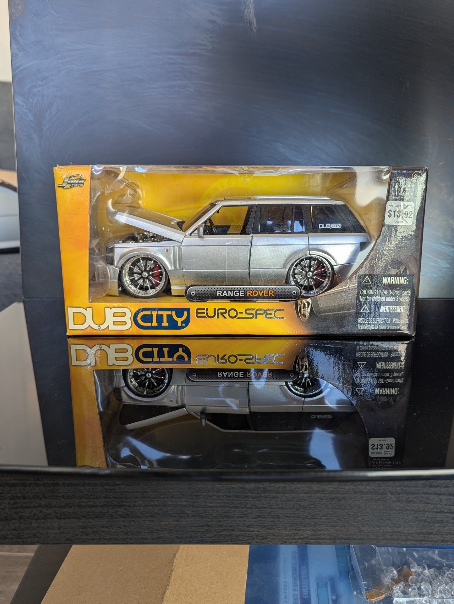 1/24 Euro-Spec Range Rover "DUB City" Jada Toys -Diecast Model Car