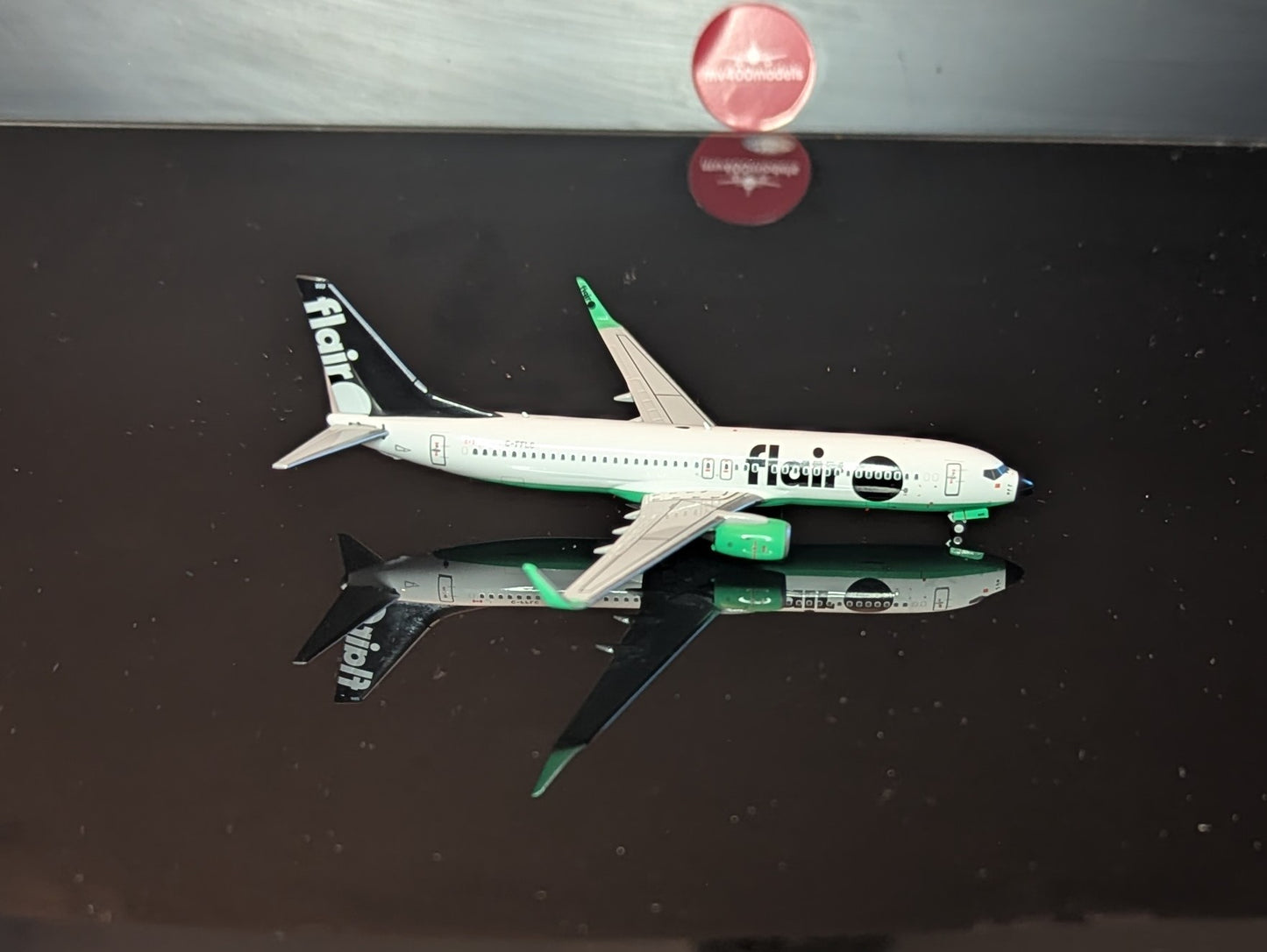 1:400 Flair B737-800 C-FFLC “W.J (Bill) Hardy” NG Models