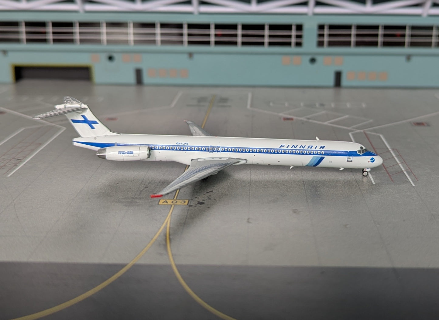 1:400 Finnair MD-80 Phoenix Models