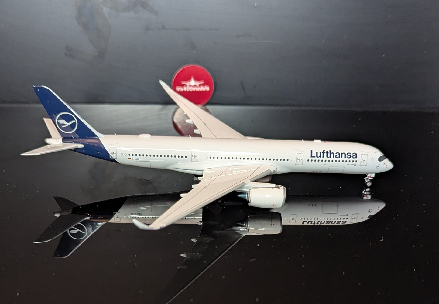 1:400 Lufthansa A350-900 detachable gear Aviation 400