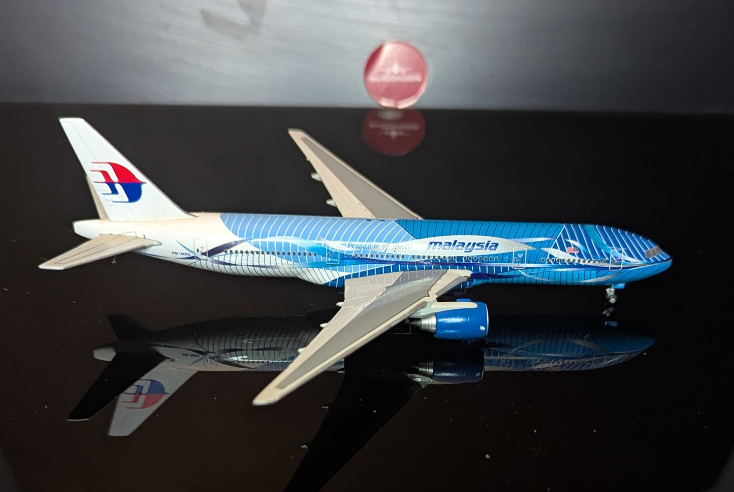 1:400 Malaysian Airlines B777-200ER "Freedom of Space" Phoenix Models