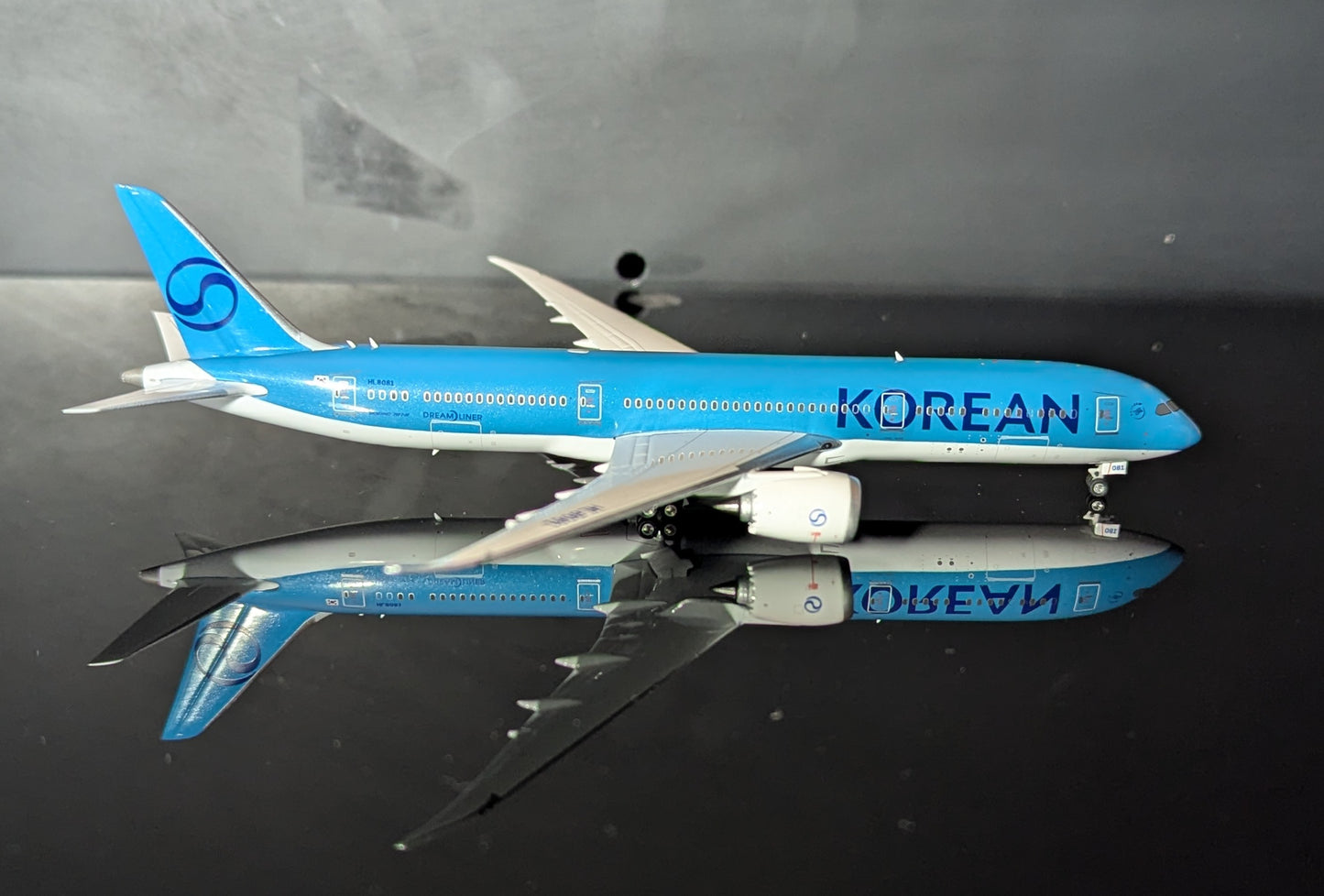 1:400 Korean Air B787-9 Dreamliner Phoenix Models