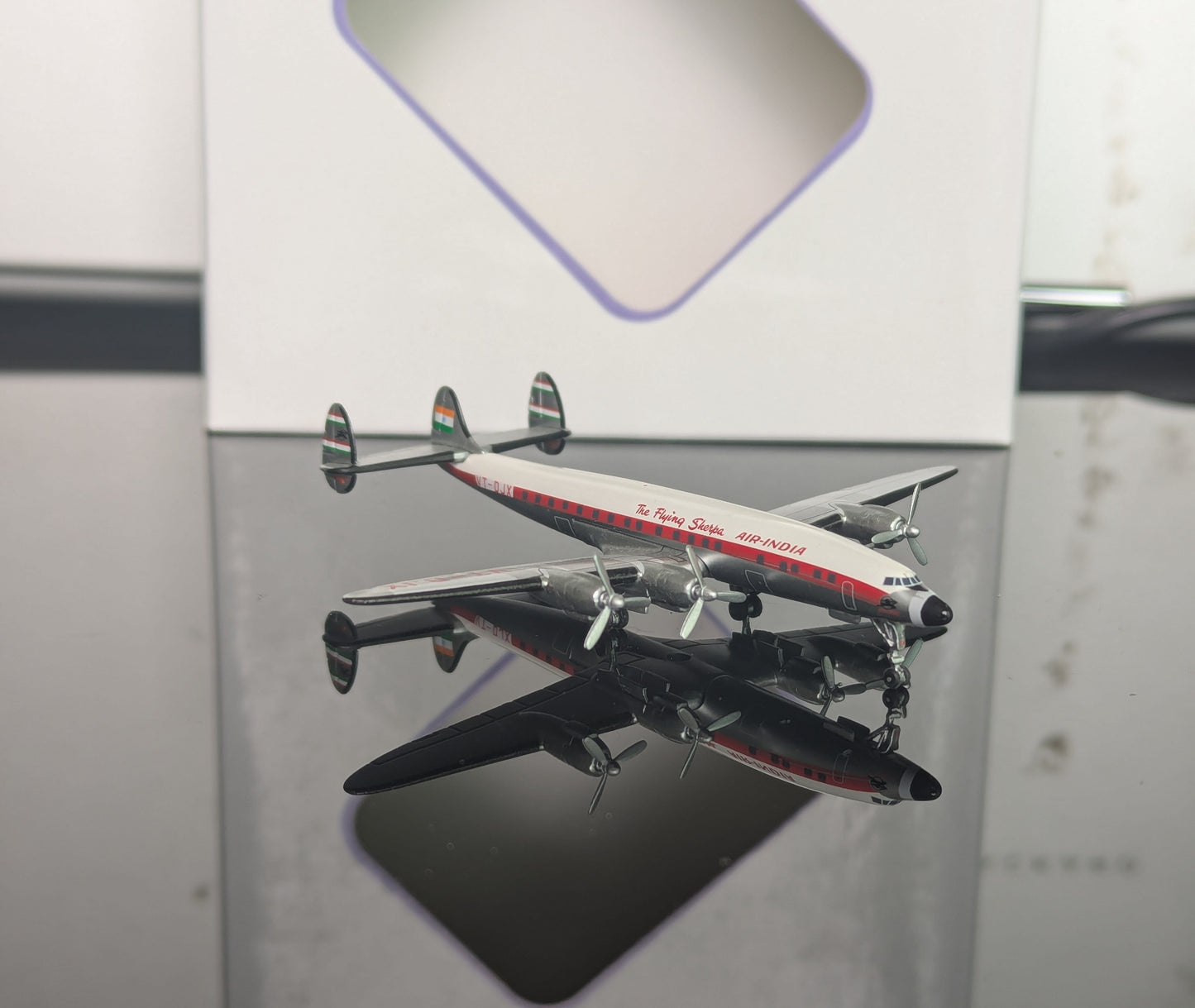 1:400 Air India L-1049 Super Constilation VT-DJX AeroClassics