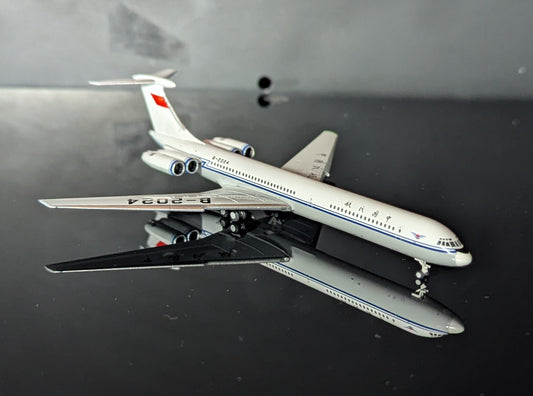 1:400 CAAC IL-62 B-2024 Phoenix Models