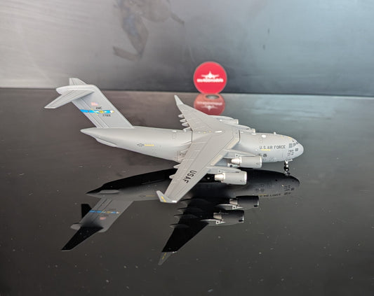 1:400 U.S. Air Force C-17A Globemaster "Dover Air Force Base" Gemini Macs