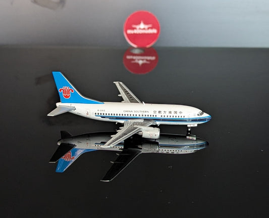1:400 China Southern Airlines B737-500 JC Wings