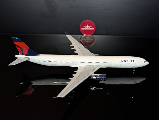 1:400 Delta Air Lines A330-300 N831NW Aviation 400