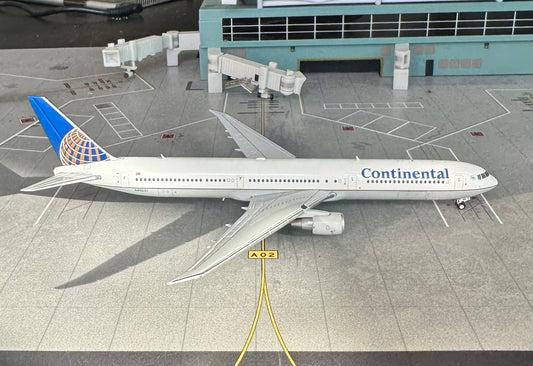 1:400 Continental Airlines B767-400ER JC Wings