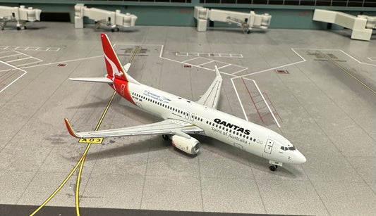 1:400 Qantas B737-800 Gemini Jets