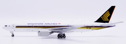 Pre-order 1:400 Singapore Airlines B777-200ER “Small Titles” JC Wings