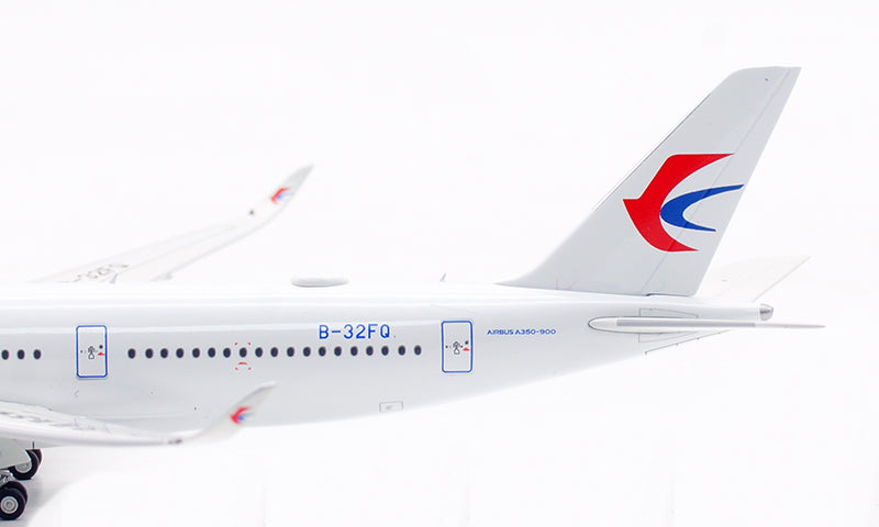 Pre-order 1:400 China Eastern A350-900 detachable gear Aviation 400