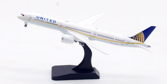 Pre-order 1:400 United Airlines B787-10 Dreamliner New magnetic detachable landing gear Aviation 400