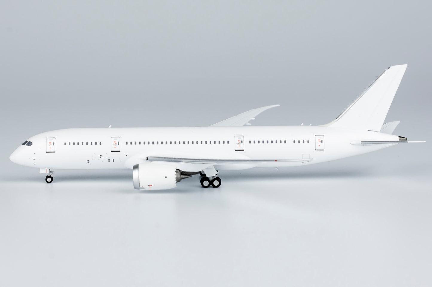 1:400 Blank Model 787-8 NG Models