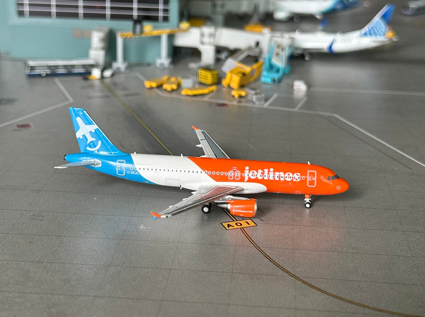 1:400 Jetlines A320-200  Pandamodel