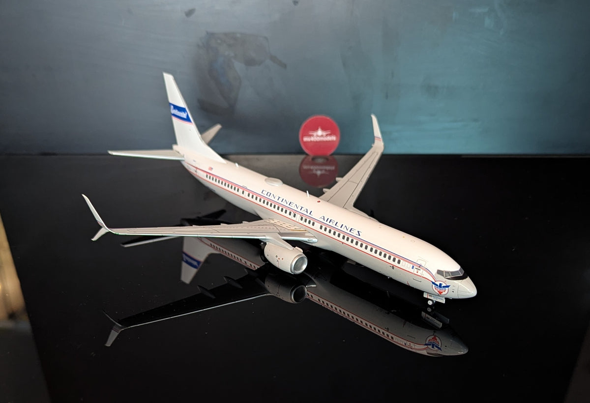 1:200 United Airlines B737-900ER "Continental Retro Livery" Gemini200