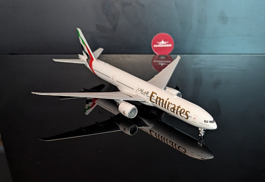 1:400 Emirates B777-300ER Gemini Jets