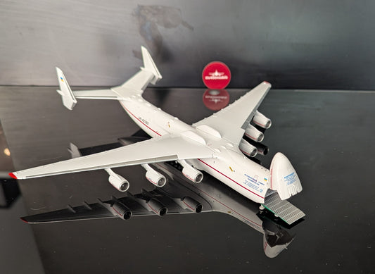 1:400 Antonov AN-225 Mriya "Red Stripe" Interactive Series* JC Wings