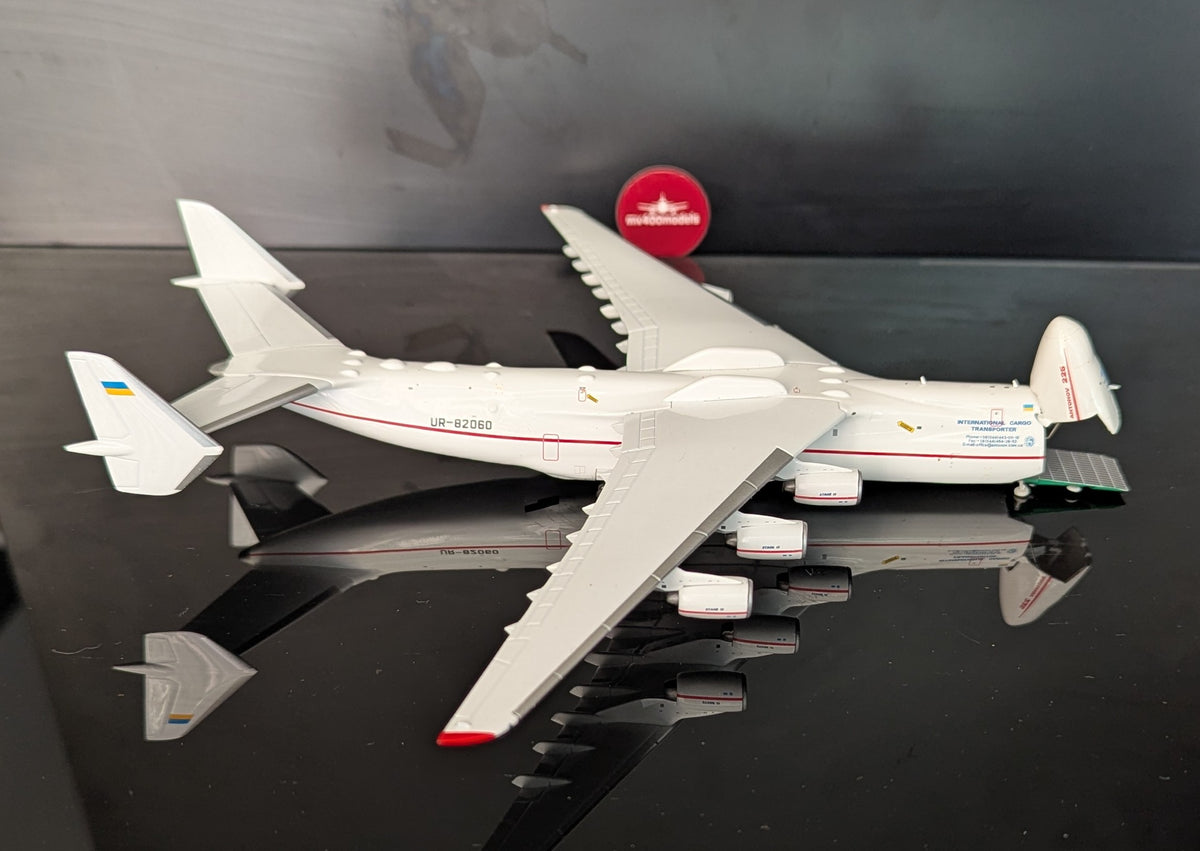 1:400 Antonov AN-225 Mriya "Red Stripe" Interactive Series* JC Wings