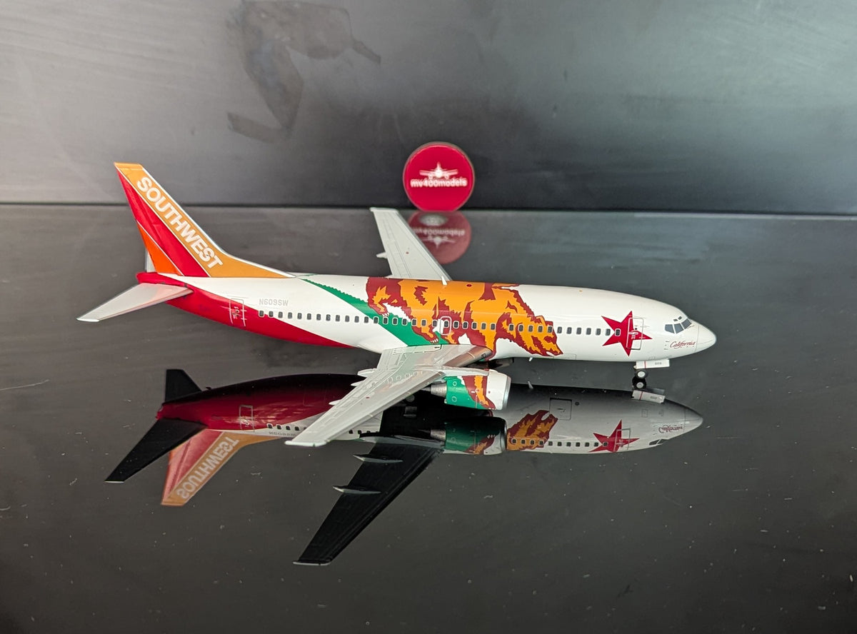 1:200 Southwest Airlines B737-300 “California One” JC Wings