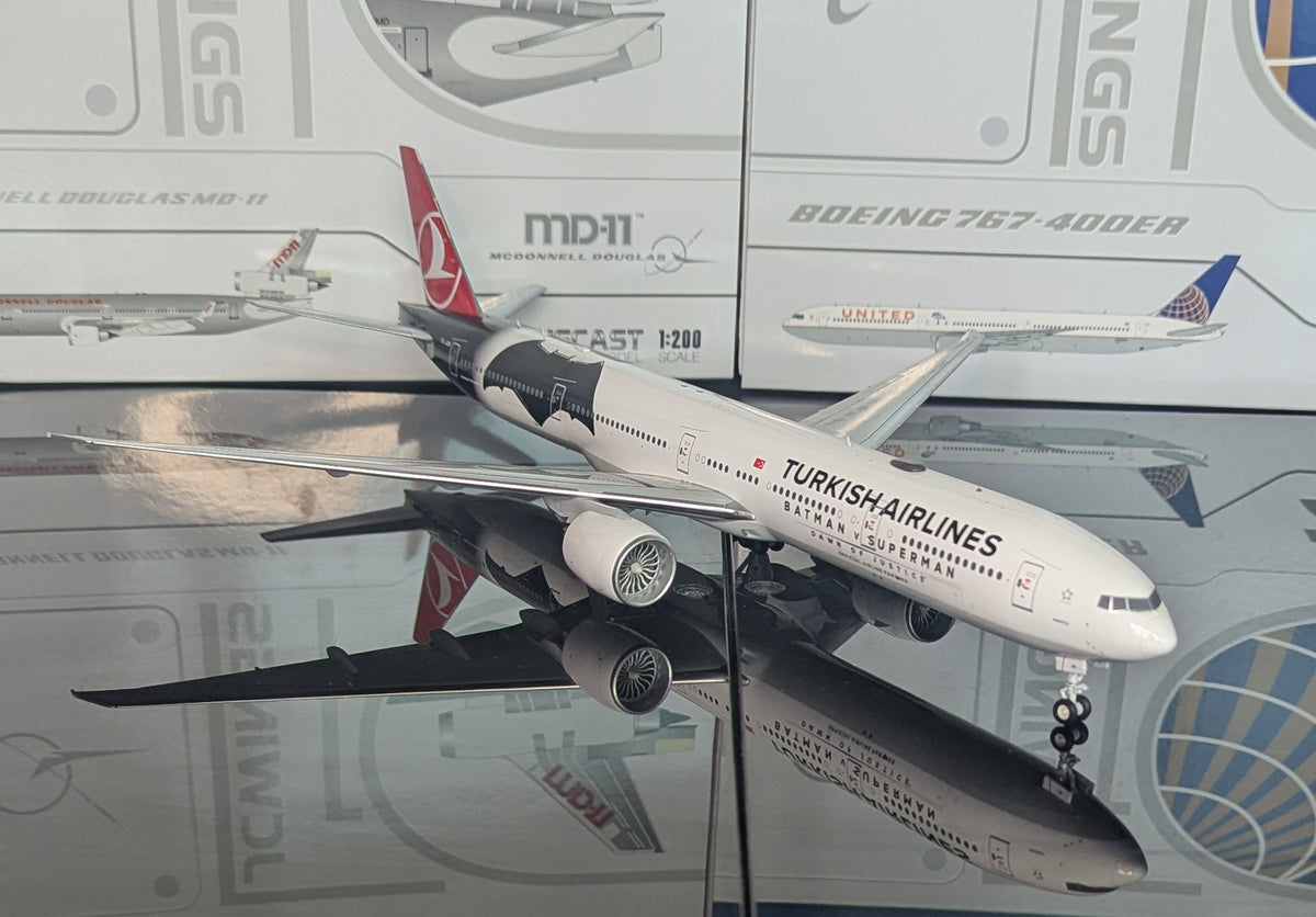 1:200 Turkish Airlines B777-300ER “Batman” JC Wings