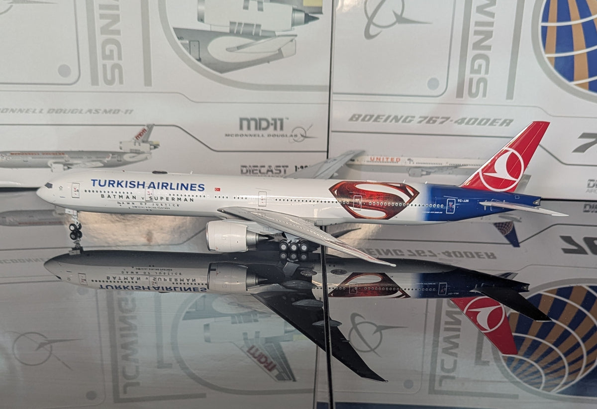 1:200 Turkish Airlines B777-300ER “Batman” JC Wings