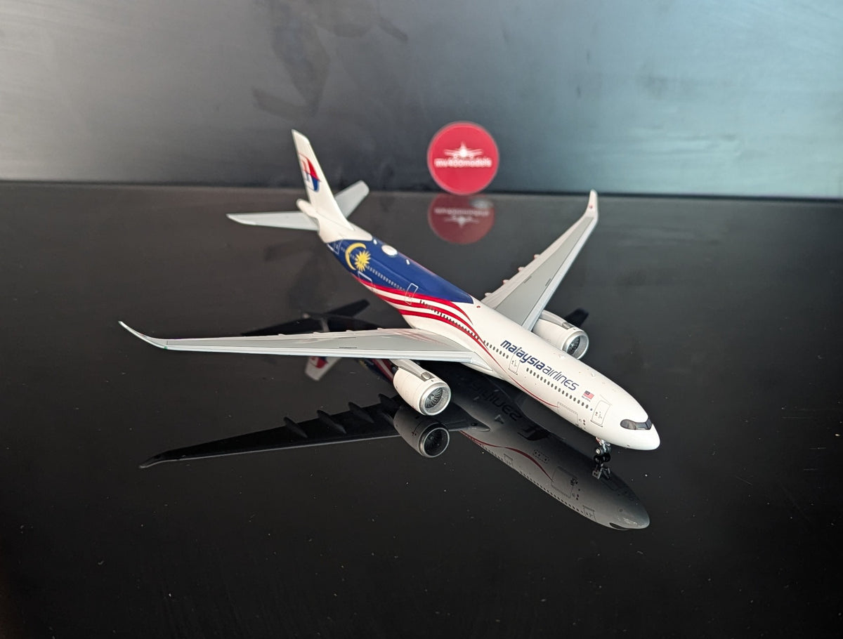 1:400 Malaysia Airlines A330-900 Aviation 400