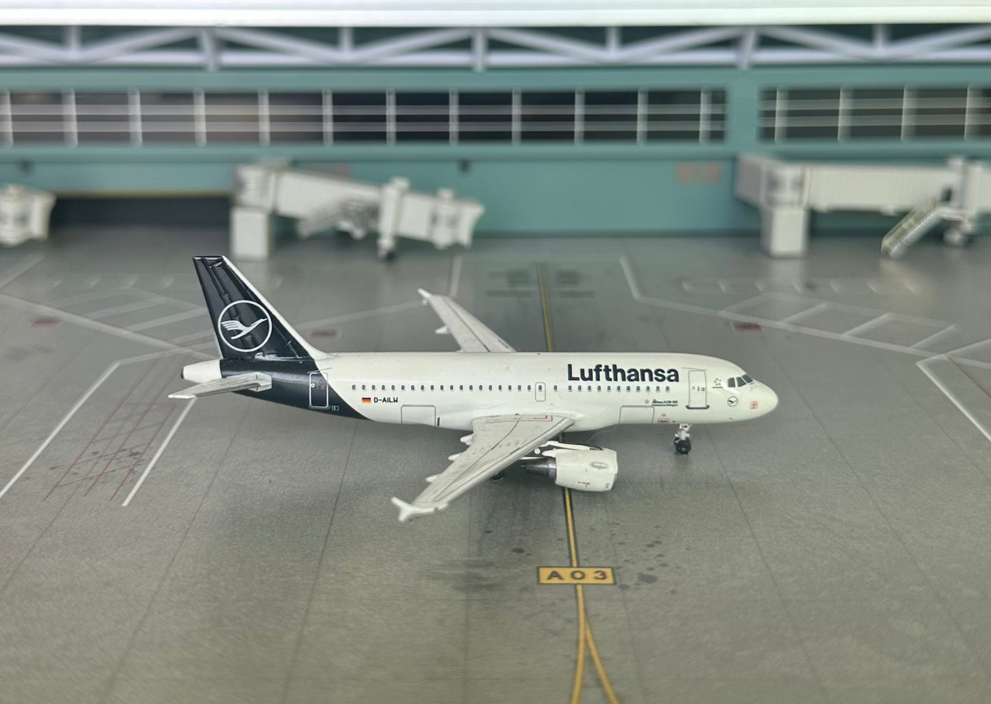 1:400 Lufthansa A319-100 Aeroclassics