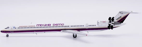 Pre-order 1:400 House Color MD-81 “MD-UHB Demo" JC Wings